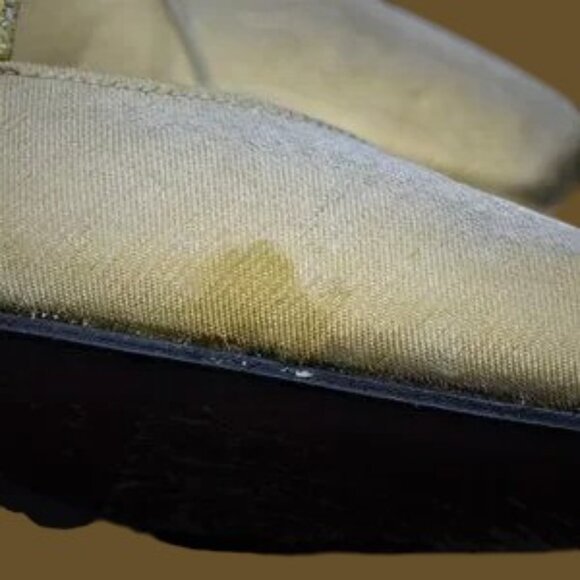 Stuart Weitzman Gold Lame & Rhinestone Mid Heel Formal - Picture 12 of 12